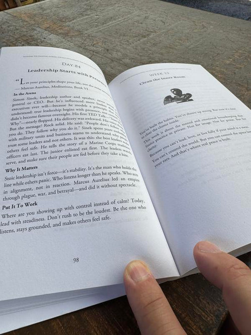 365 Daily Lessons of Stoicism